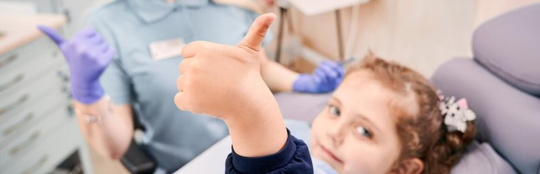 Фото первого экрана по центру