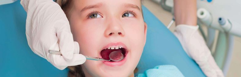 Фото первого экрана по центру