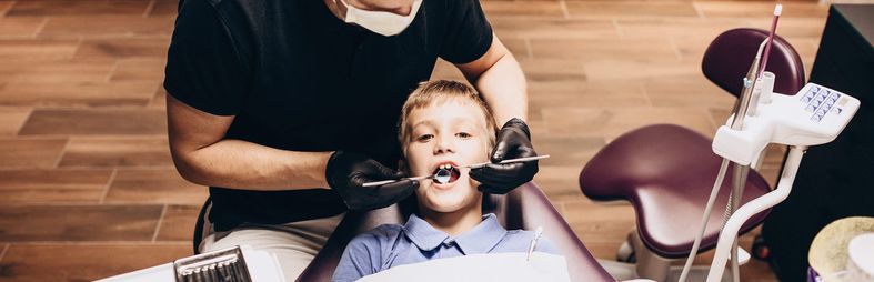 Фото первого экрана по центру